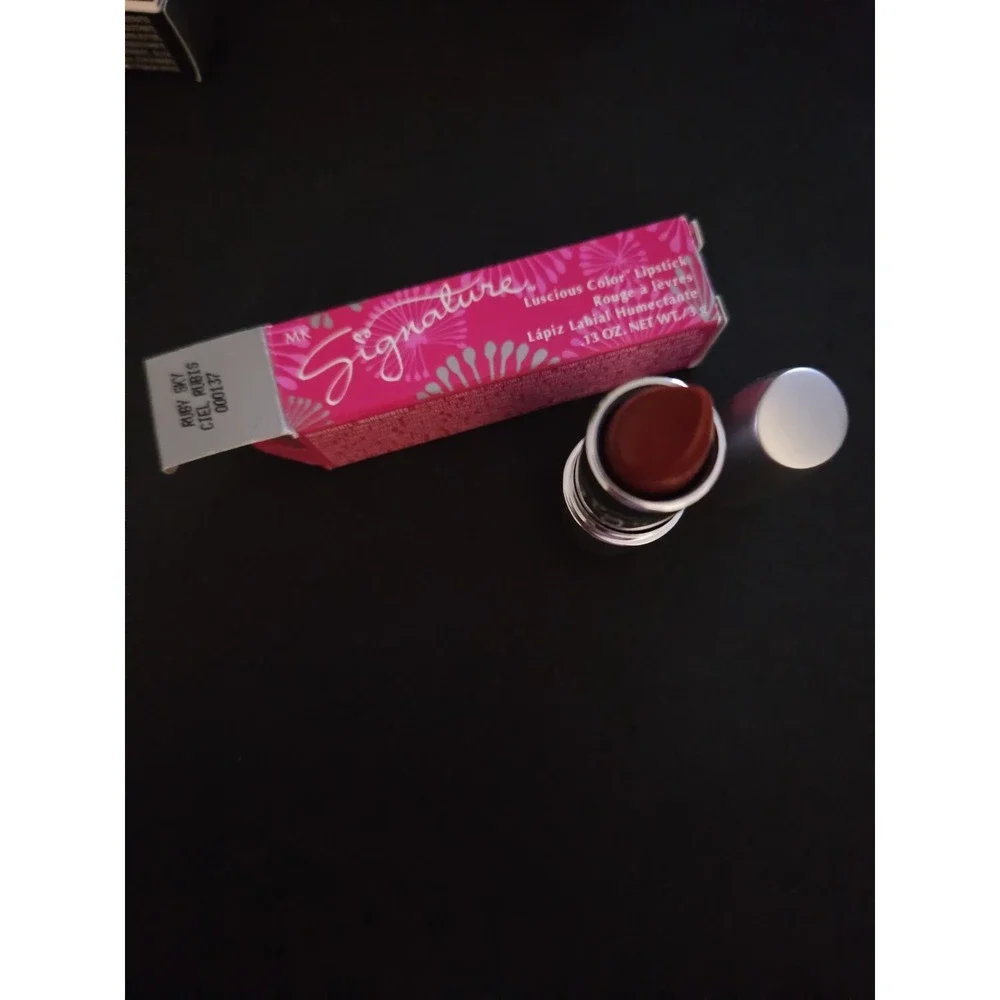 Mary Kay Signature Luscious Color‎ Lipstick Ruby Sky New